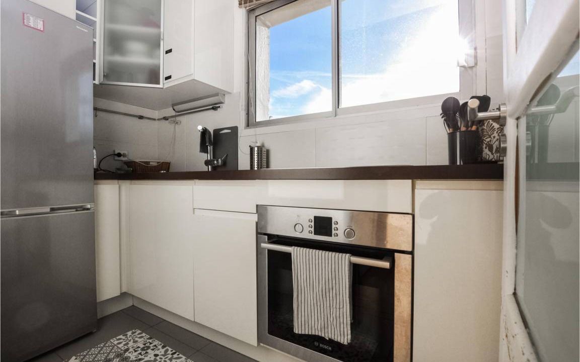 Photo of Kitchen in California - Pezou