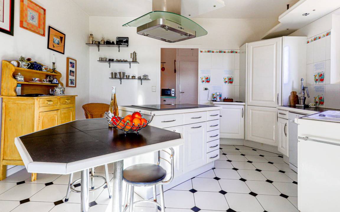 Photo of Kitchen in Saint-Roman