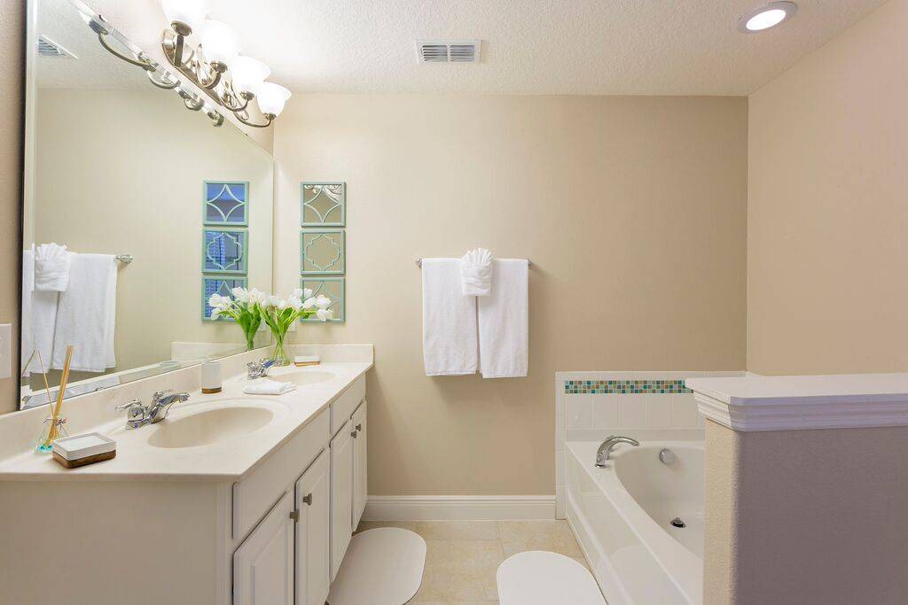 Photo of Bathroom in Loughman