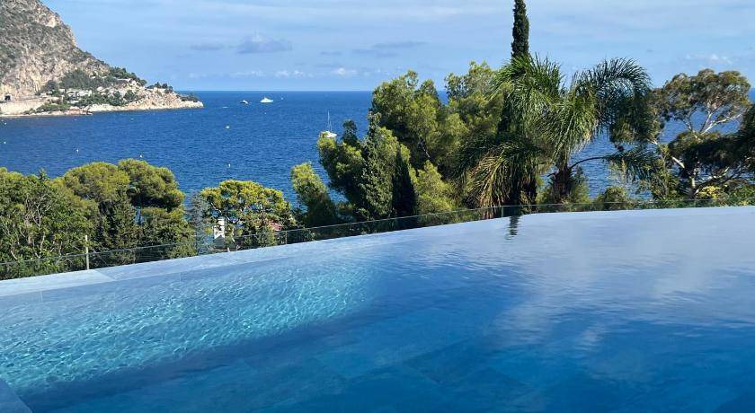 Photo of Others in Eze