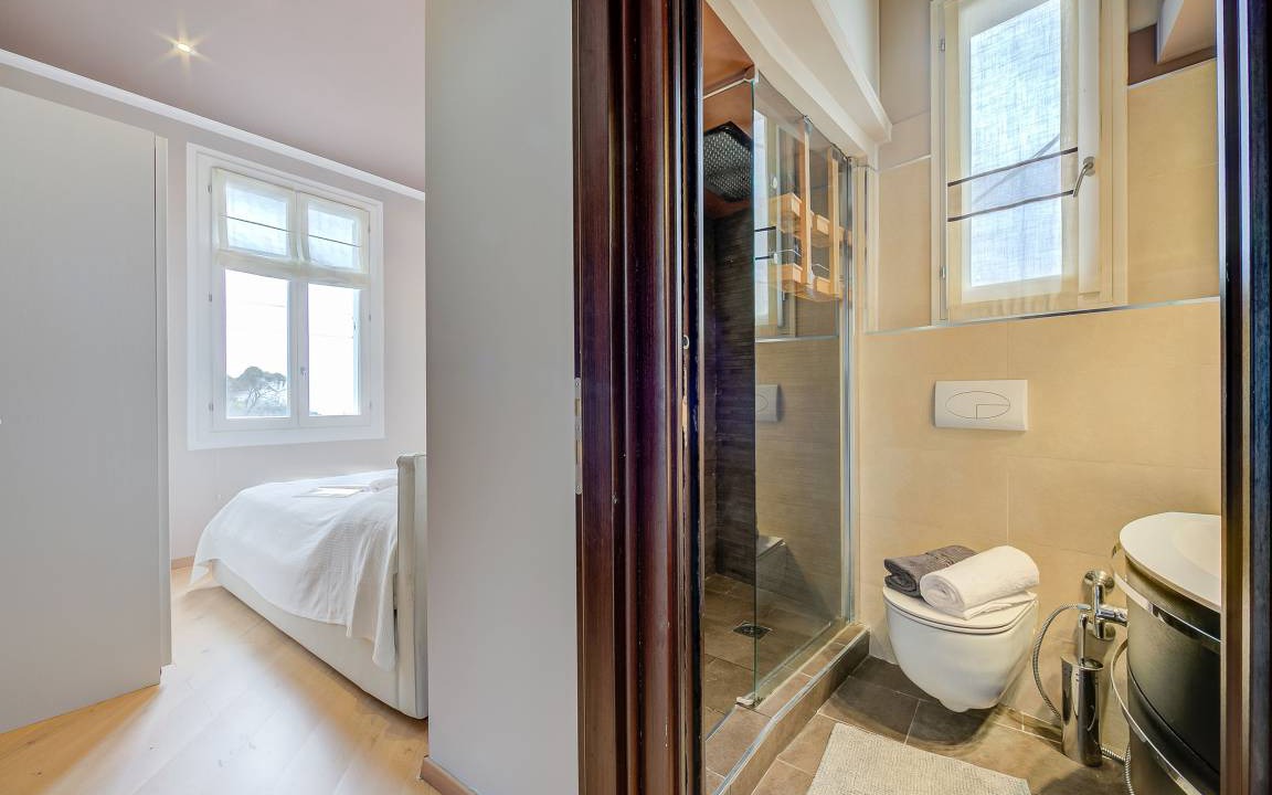 Photo of Bathroom in Beaulieu-sur-Mer