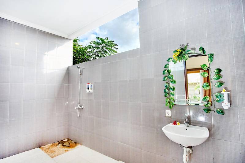 Photo of Bathroom in Jungut Batu