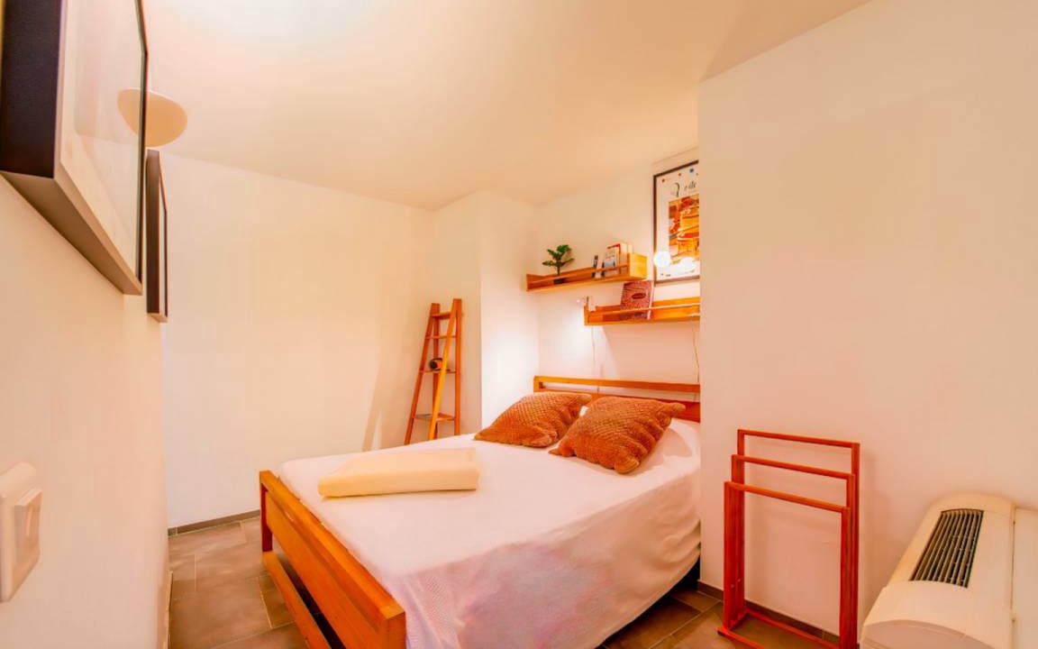 Photo of Bedroom in Saint-Tropez City Centre