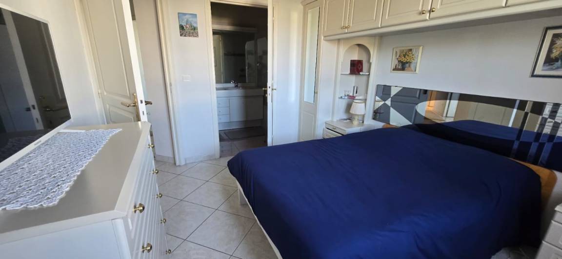 Photo of Bedroom in Saint-Raphael