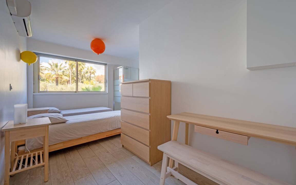 Photo of Bedroom in California - Pezou