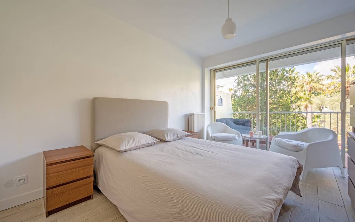 Photo of Bedroom in California - Pezou