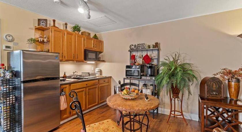 Photo of Kitchen in College Park