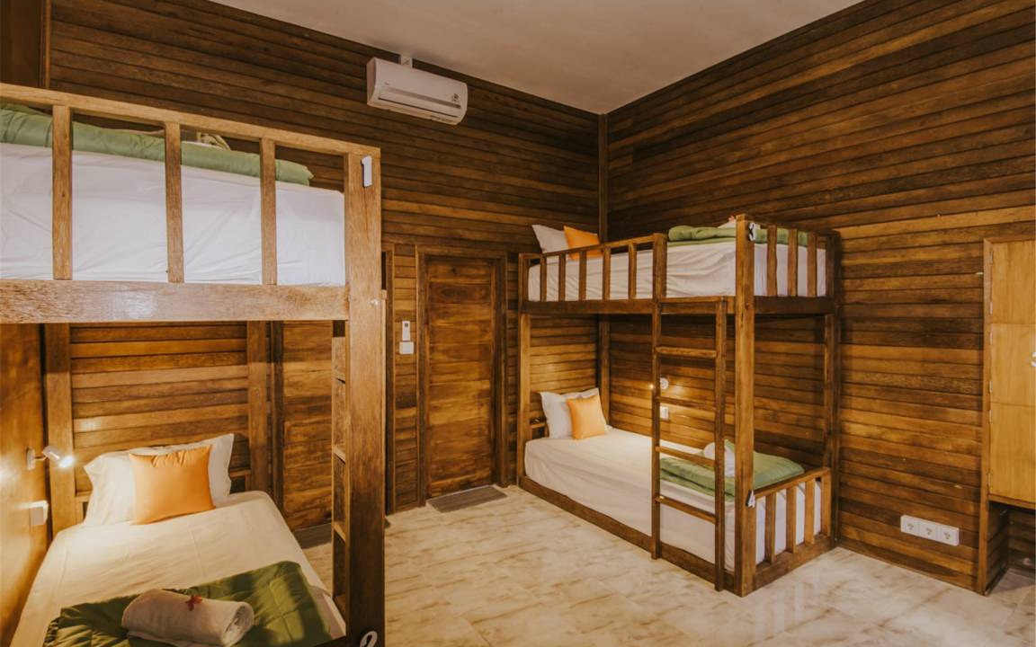 Photo of Bedroom in Mushroom Bay