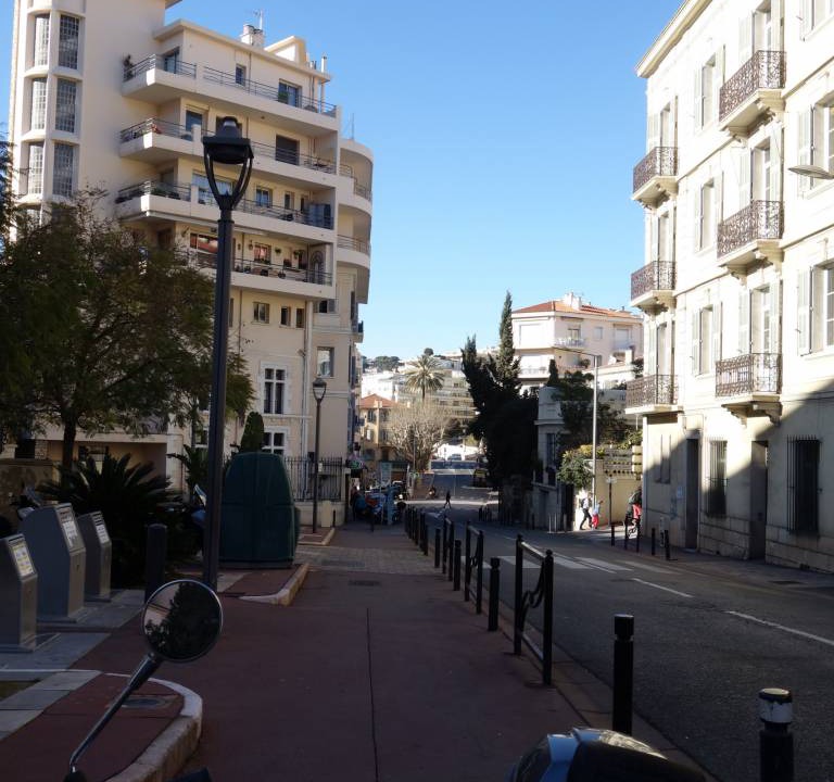 Photo of Others in Cannes Old Town