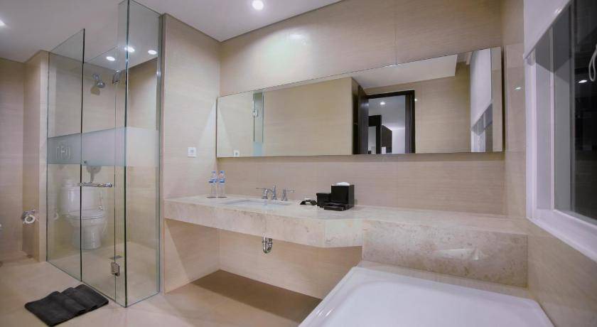 Photo of Bathroom in Gatot Subroto