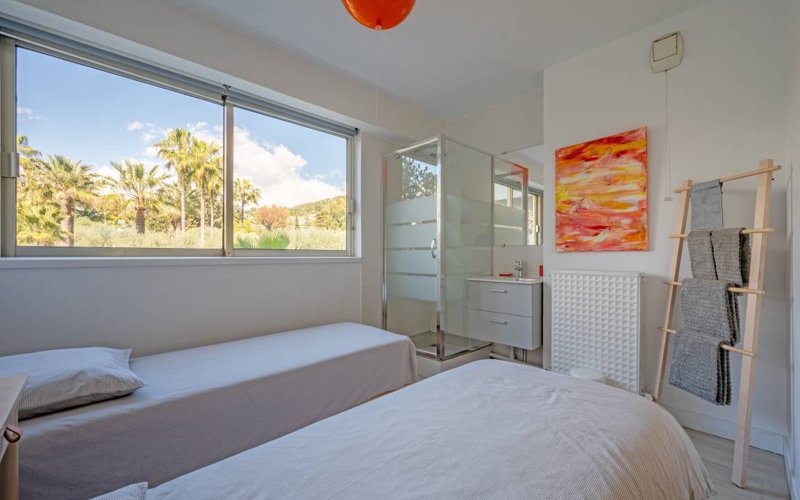 Photo of Bedroom in California - Pezou