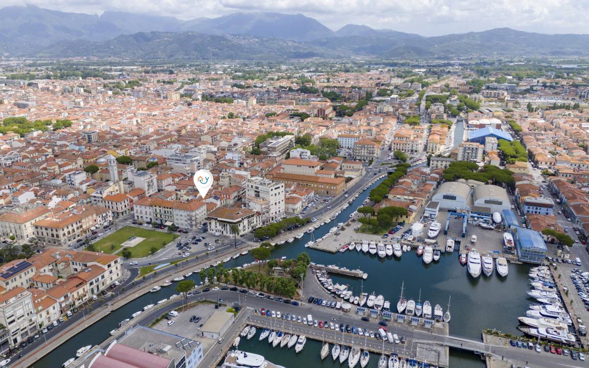 Photo of Others in Viareggio