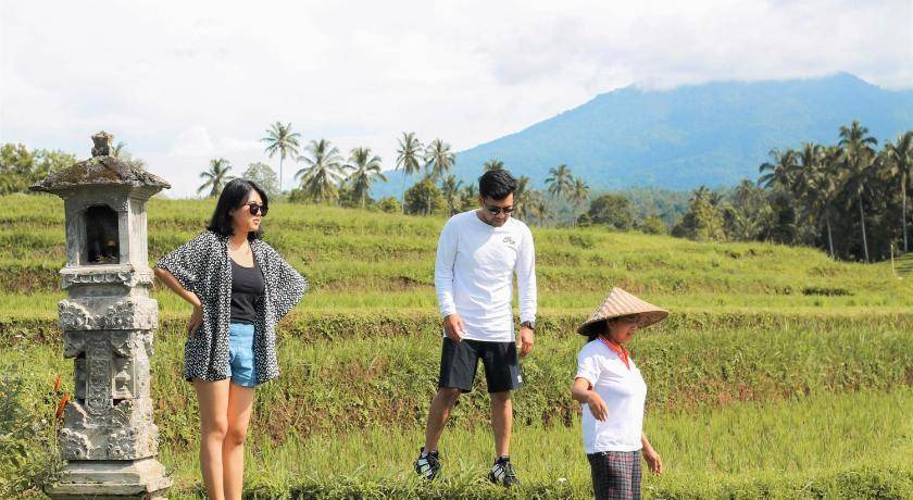 Photo of Others in East Selemadeg