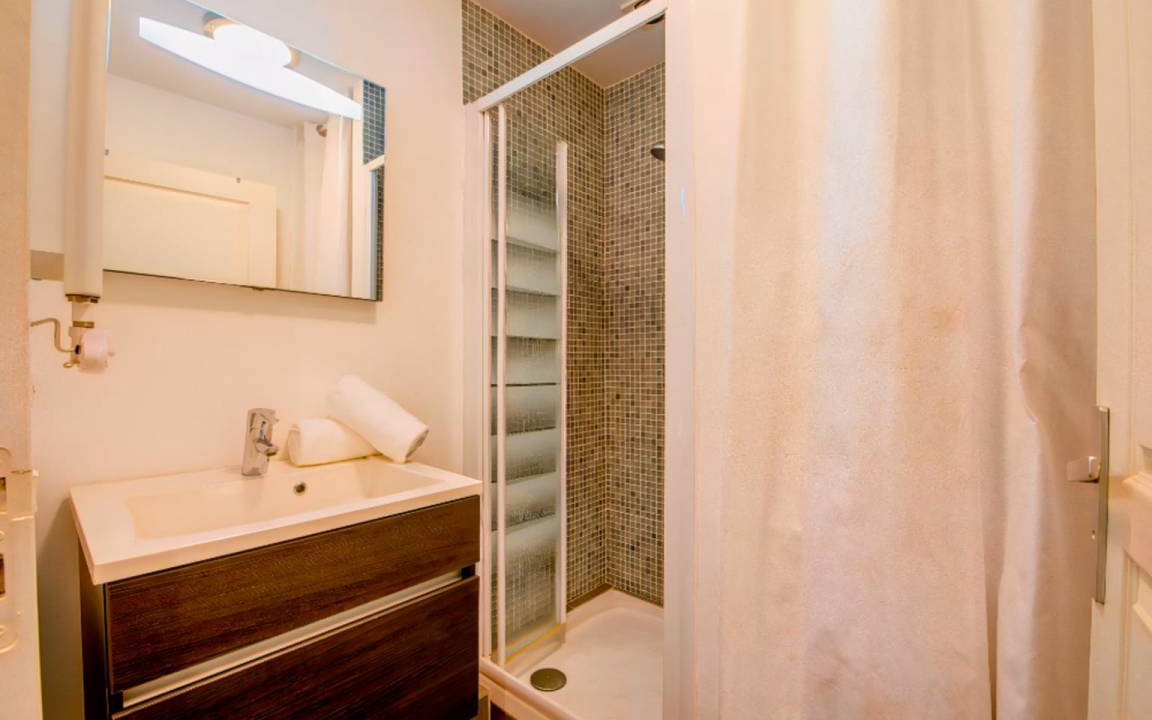 Photo of Bathroom in Saint-Tropez City Centre