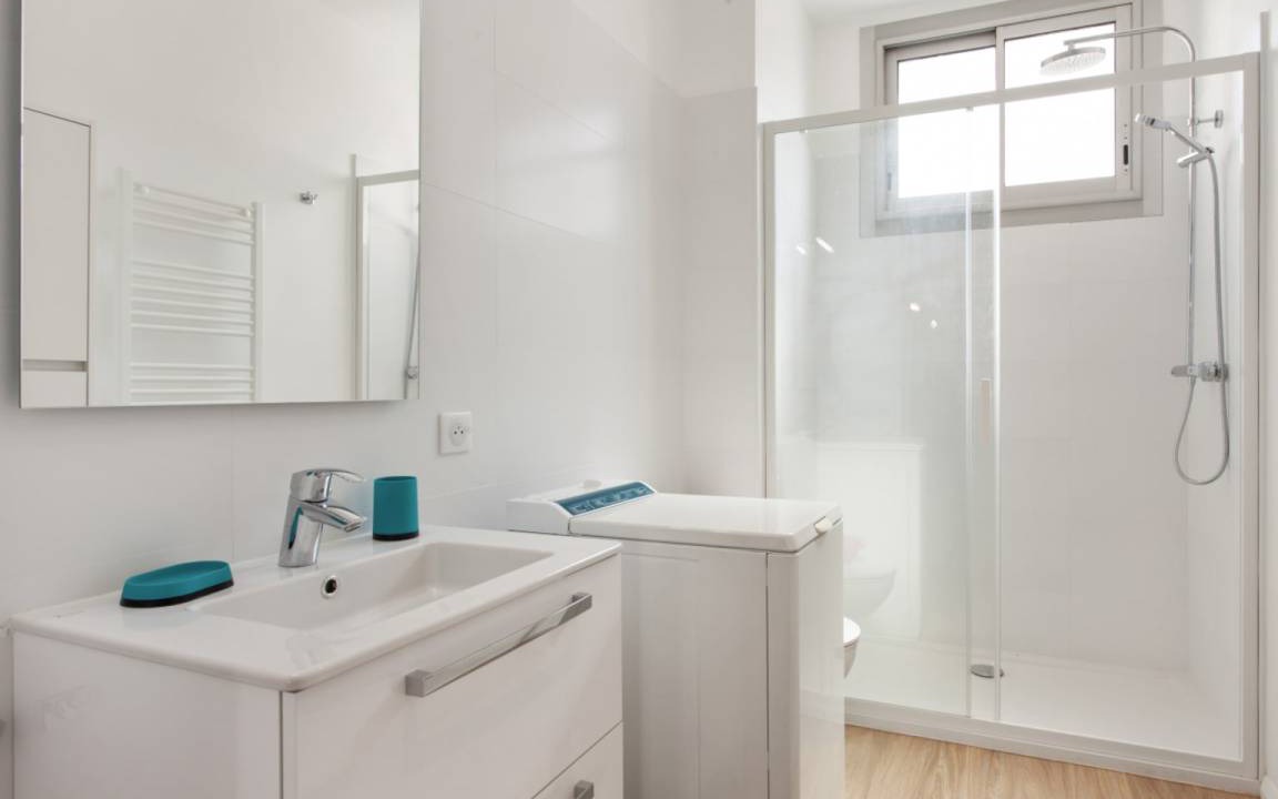 Photo of Bathroom in Antibes City Centre