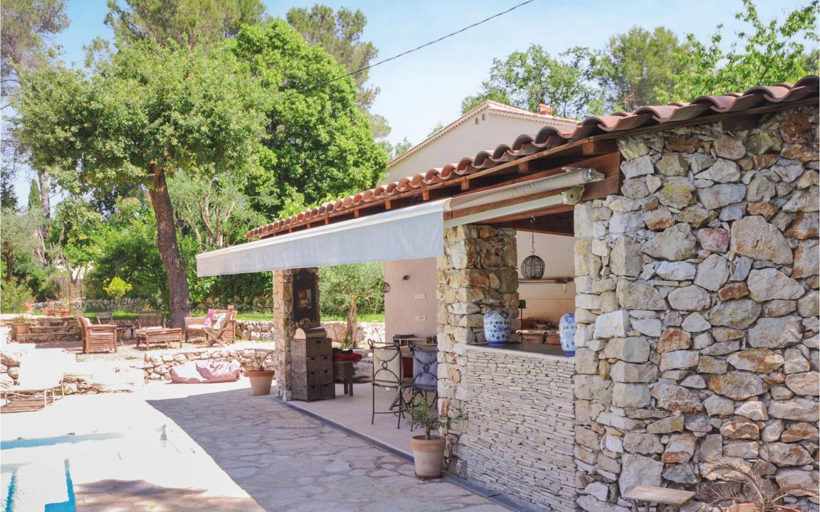 Photo of Others in Les Maillans