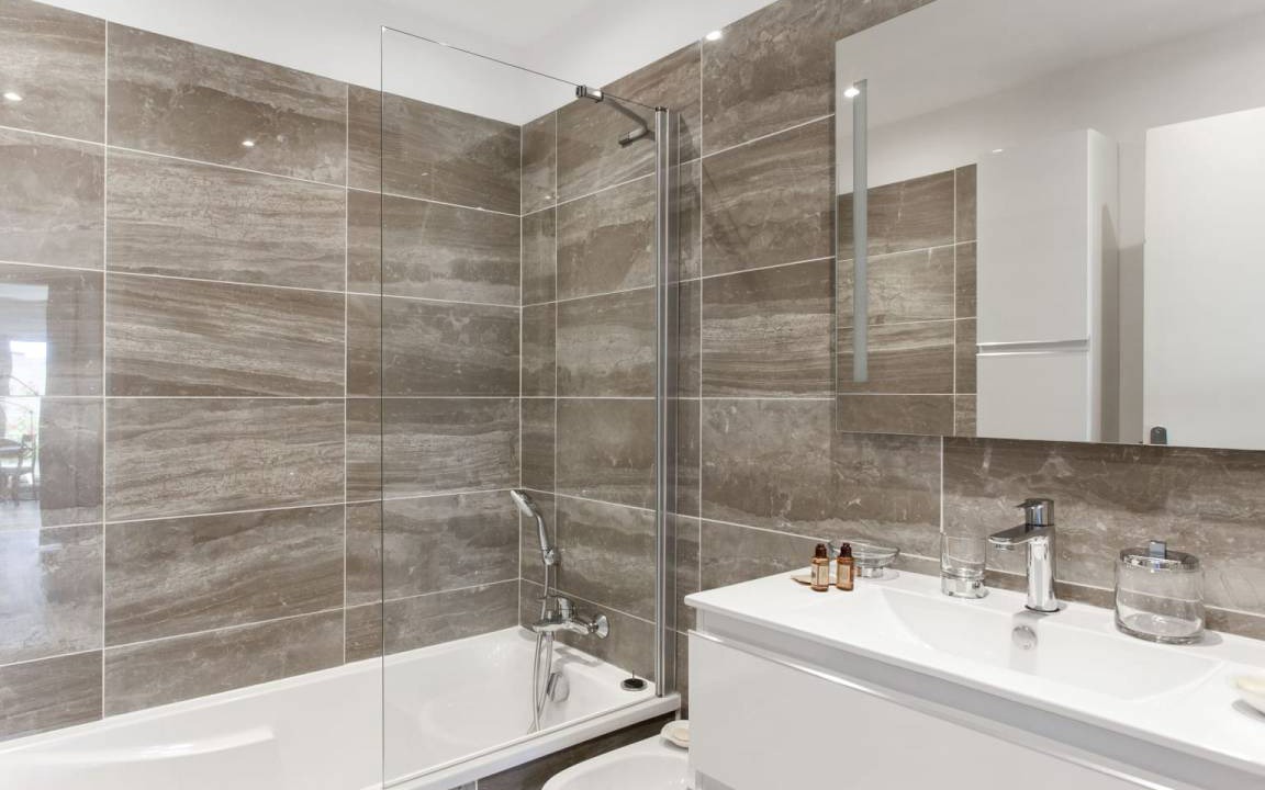 Photo of Bathroom in Carnot