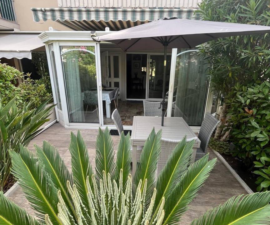 Photo of Patio Balcony in Frejus Plage