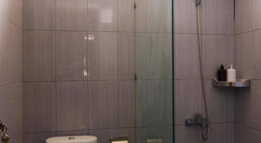 Photo of Bathroom in Padangsambian Klod