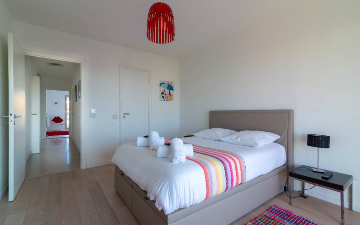 Photo of Bedroom in California - Pezou