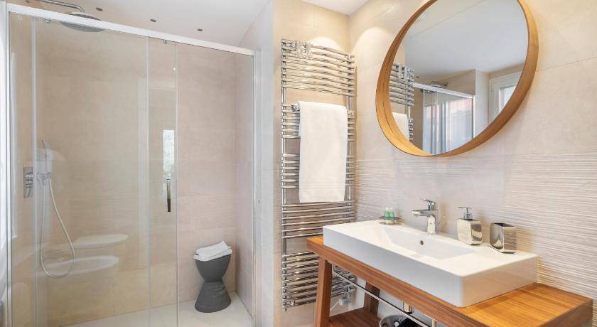 Photo of Bathroom in Cap-Ferrat