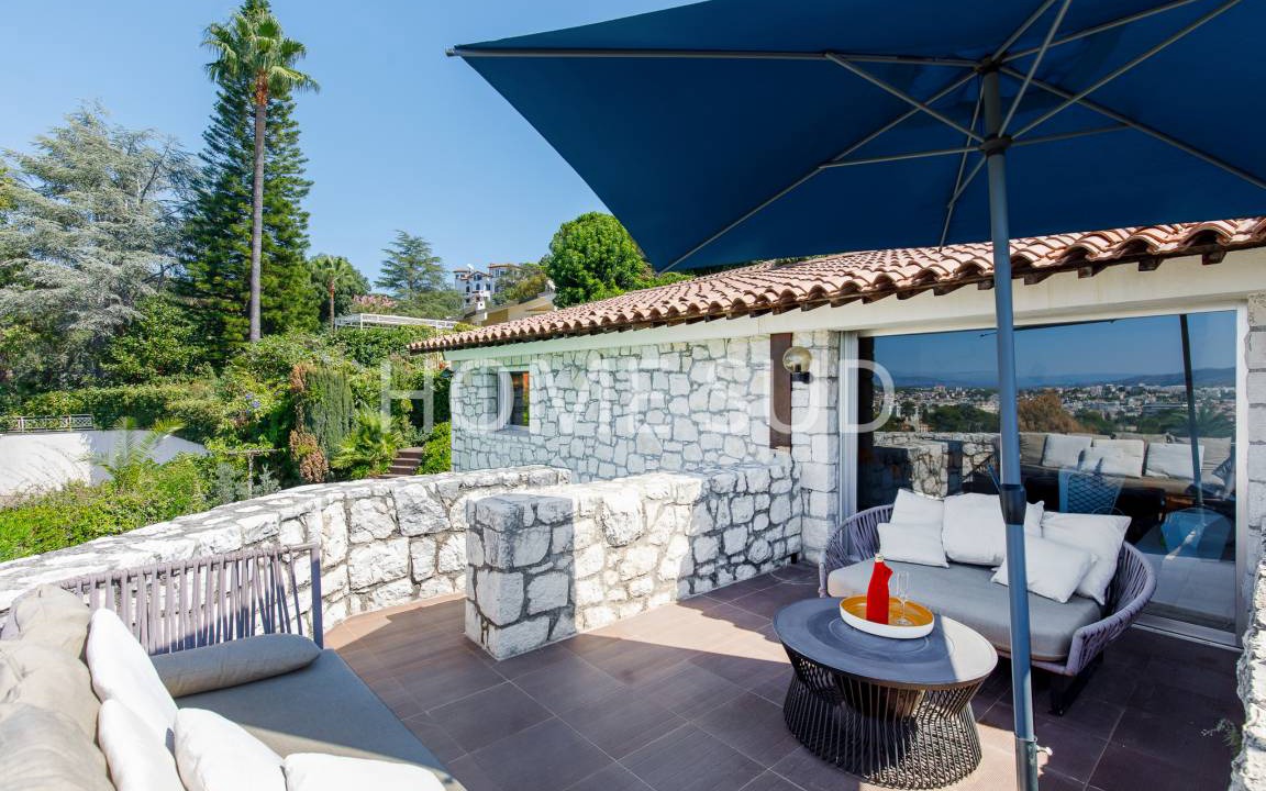 Photo of Patio Balcony in California - Pezou