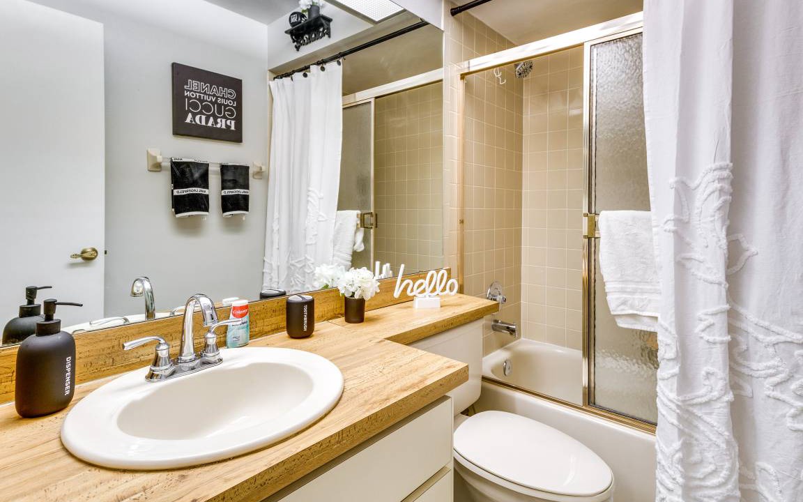 Photo of Bathroom in Ventura