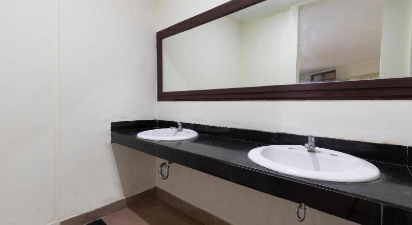 Photo of Bathroom in Gatot Subroto