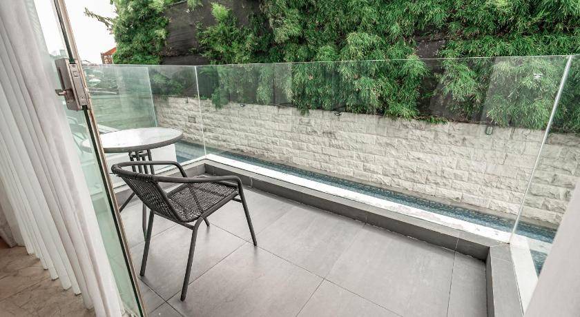 Photo of Patio Balcony in Petitenget