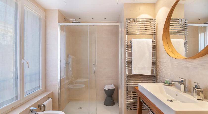 Photo of Bathroom in Cap-Ferrat