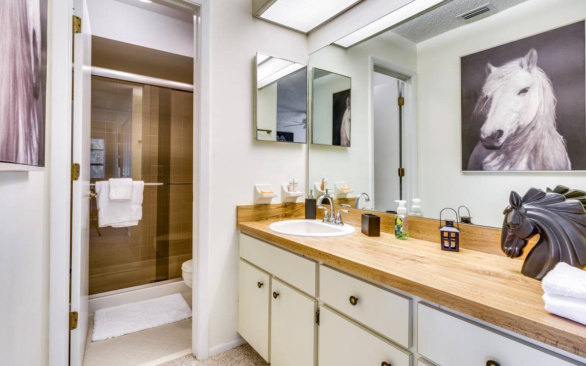 Photo of Bathroom in Ventura
