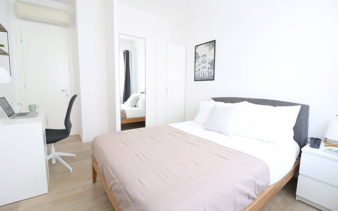 Photo of Bedroom in Les Baumettes