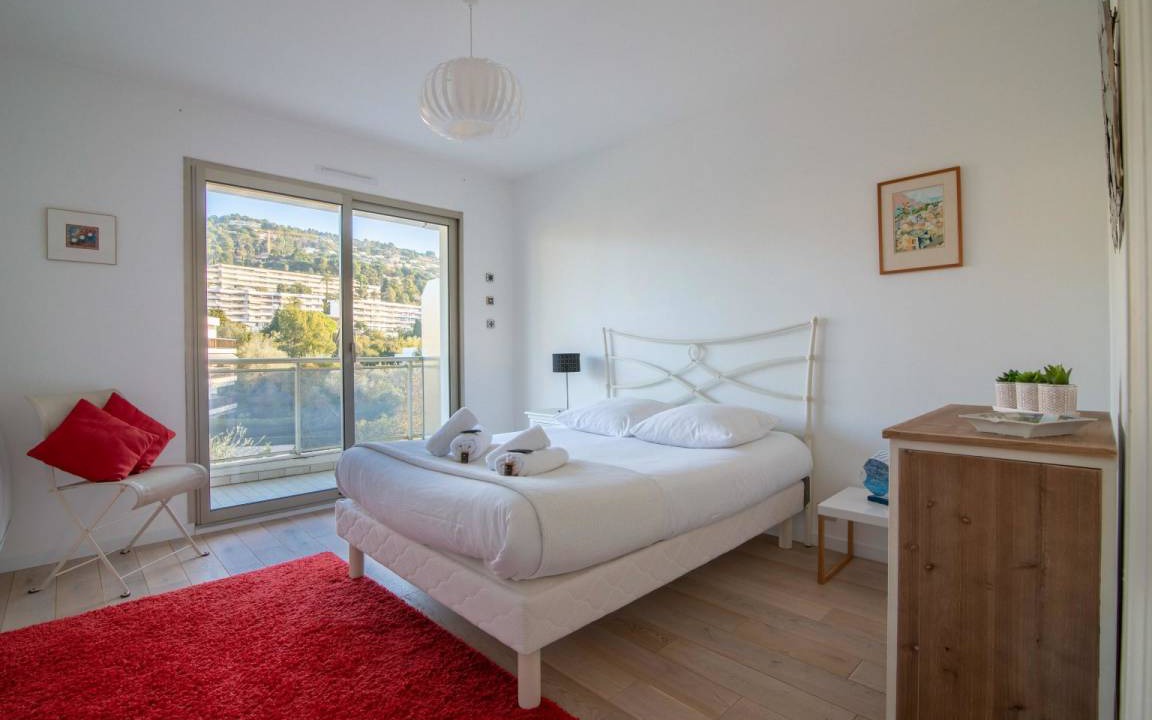 Photo of Bedroom in California - Pezou