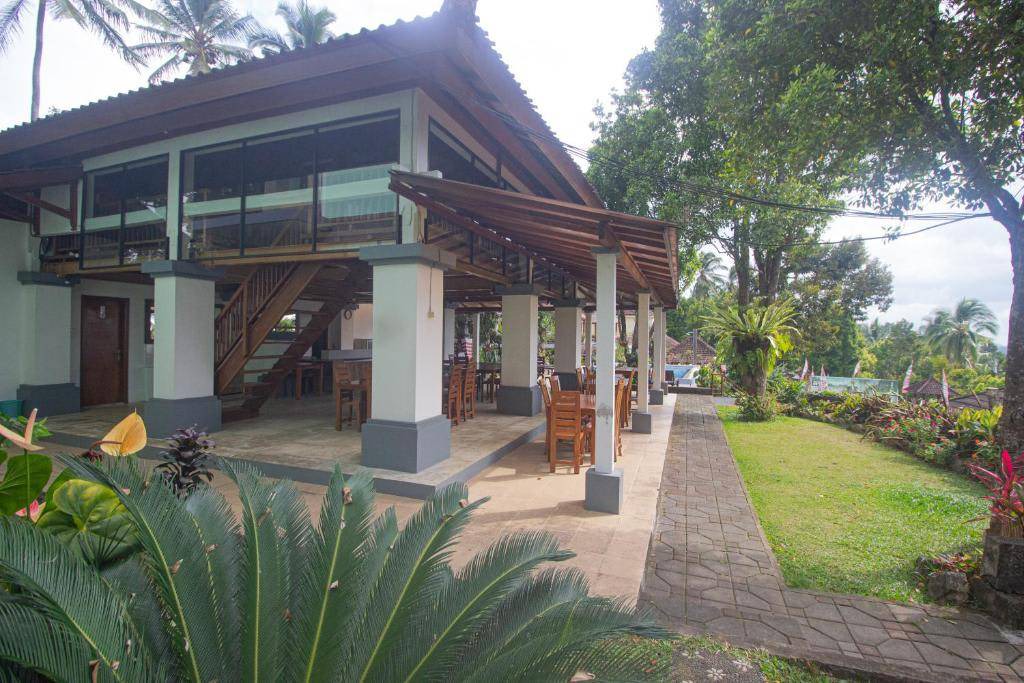 Photo of Others in Munduk