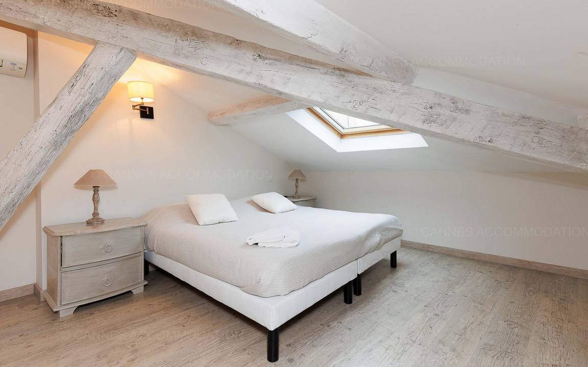 Photo of Bedroom in Cannes Old Town
