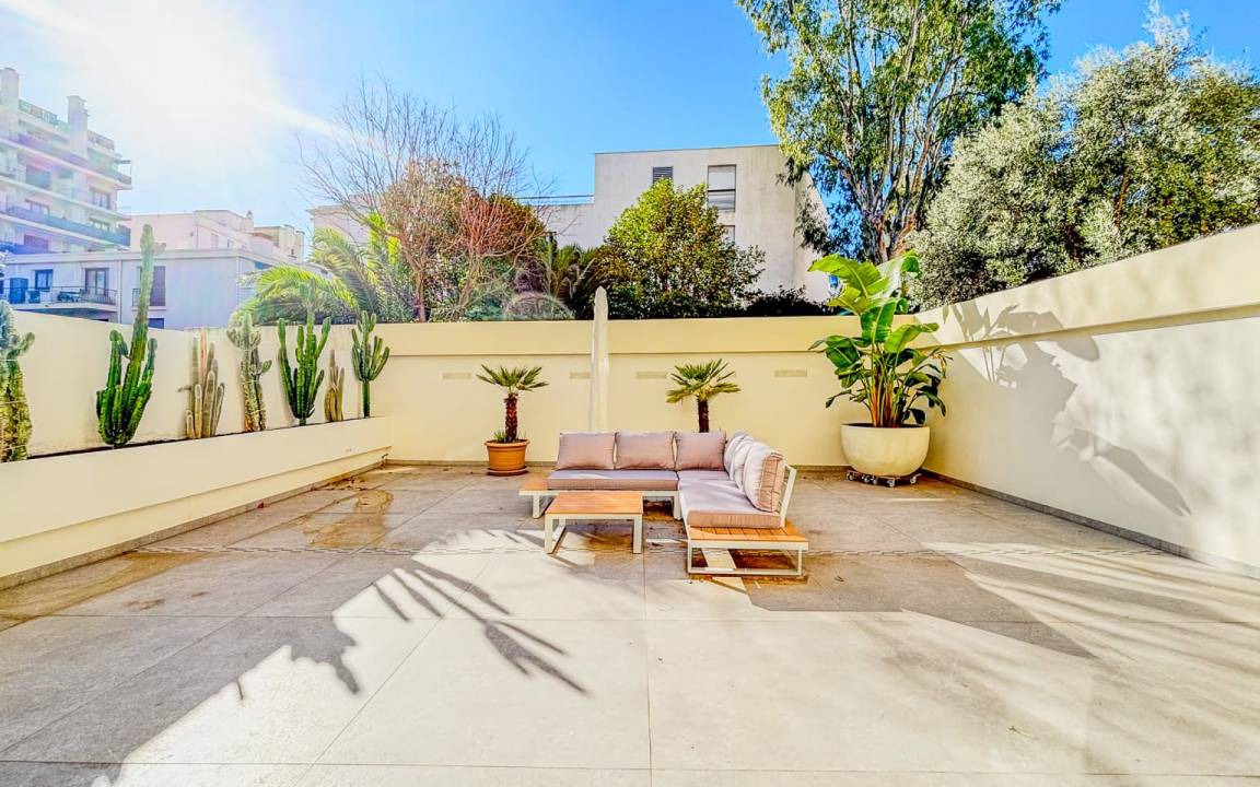 Photo of Patio Balcony in Juan-les-Pins