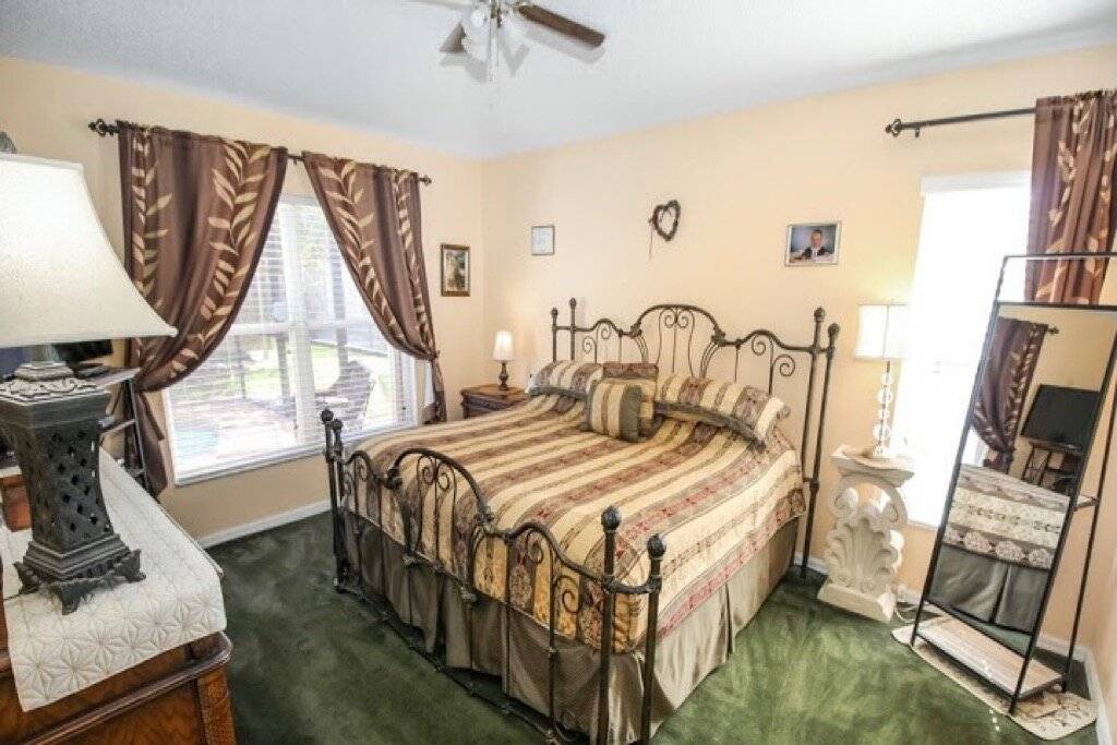 Photo of Bedroom in Lake Berkley