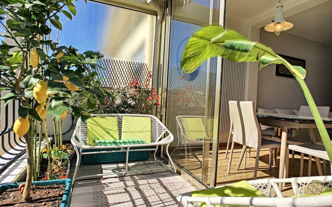 Photo of Patio Balcony in Jean-Medecin