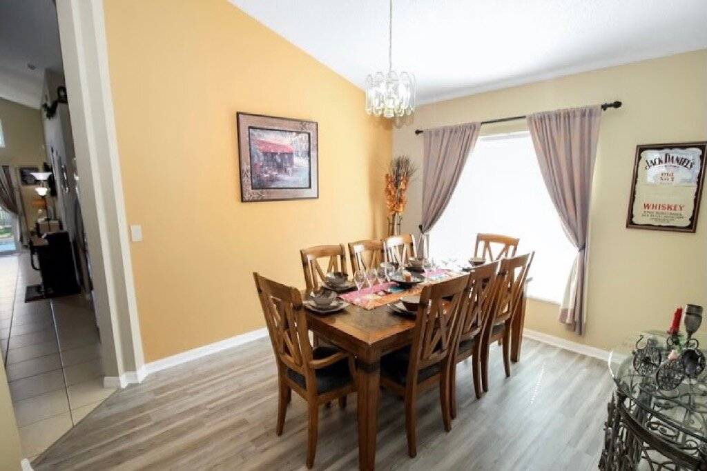 Photo of Livingroom in Lake Berkley