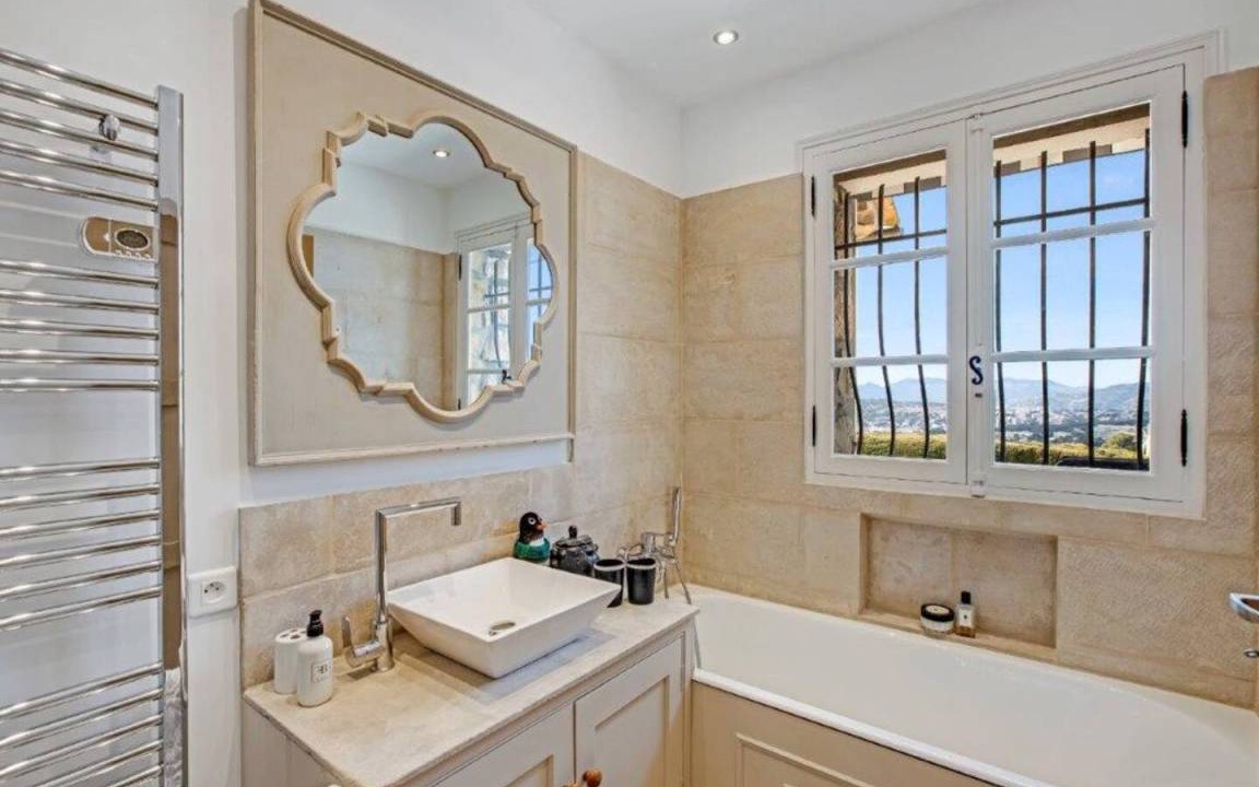 Photo of Bathroom in Le Cannet