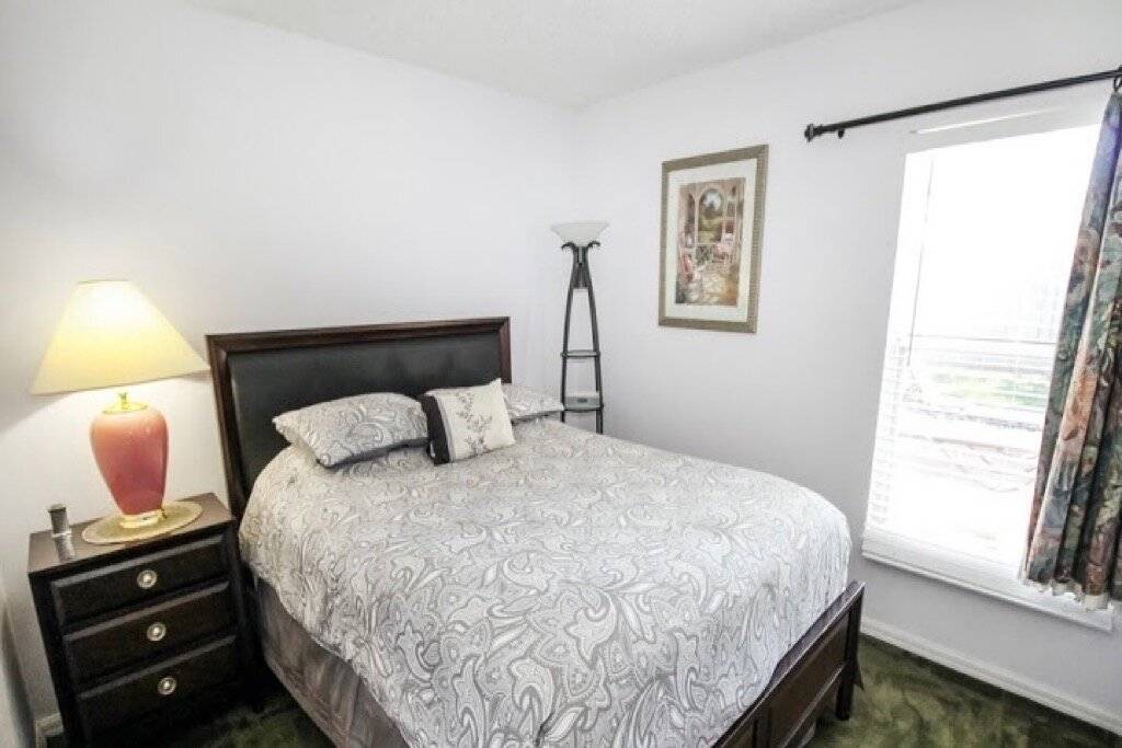 Photo of Bedroom in Lake Berkley