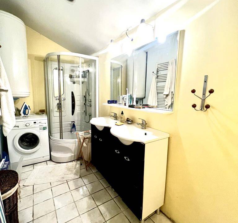 Photo of Bathroom in Antibes City Centre