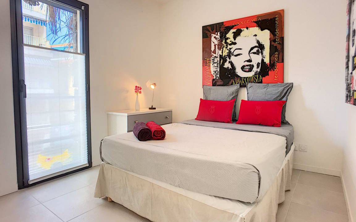 Photo of Bedroom in Antibes Old Town