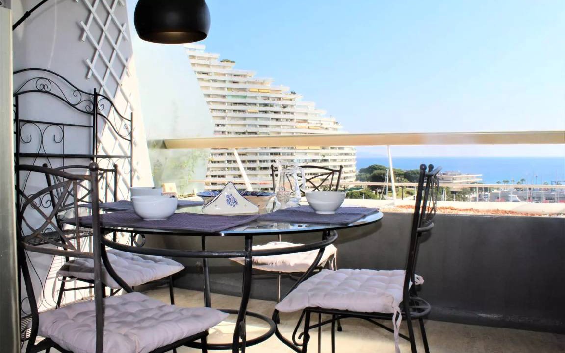 Photo of Patio Balcony in Villeneuve Loubet Beach