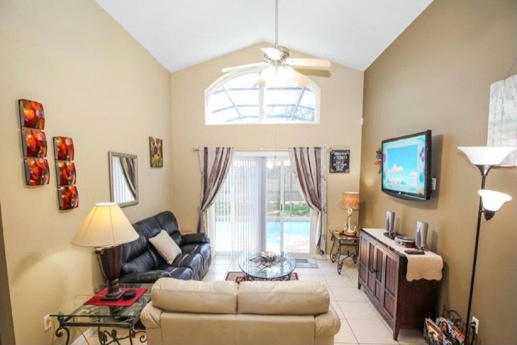 Photo of Livingroom in Lake Berkley