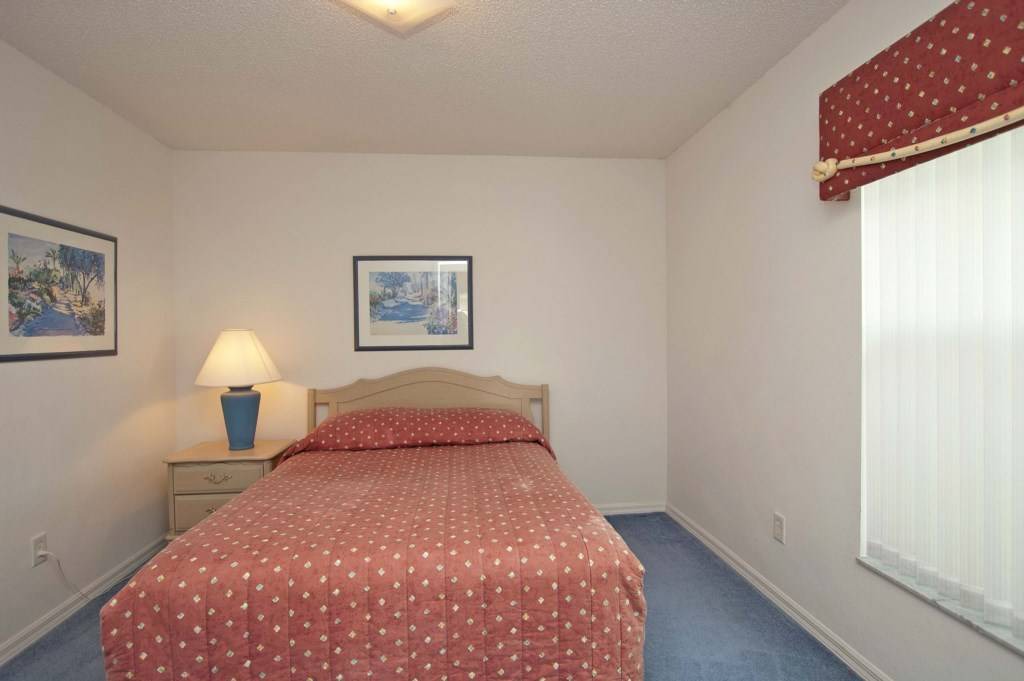 Photo of Bedroom in Greater Groves