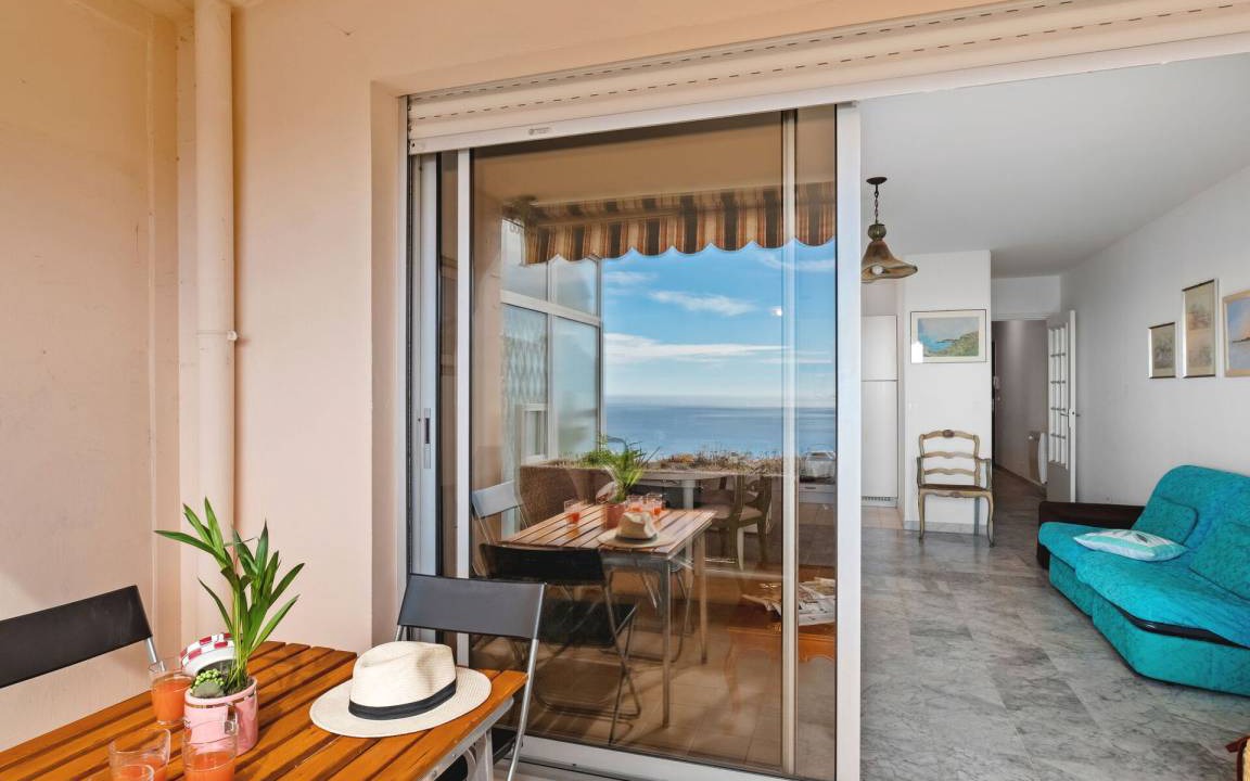 Photo of Livingroom in Eze