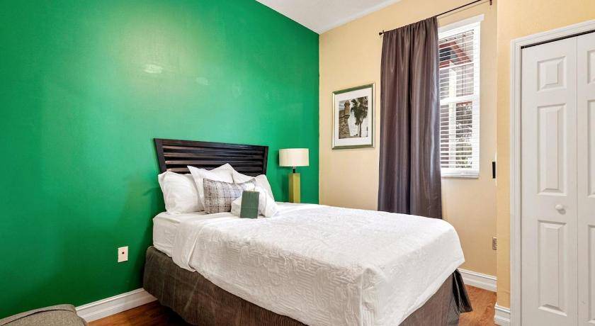Photo of Bedroom in Orlovista