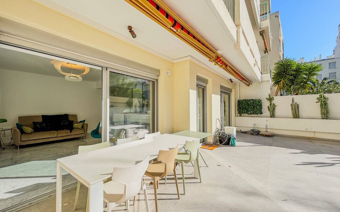 Photo of Patio Balcony in Juan-les-Pins