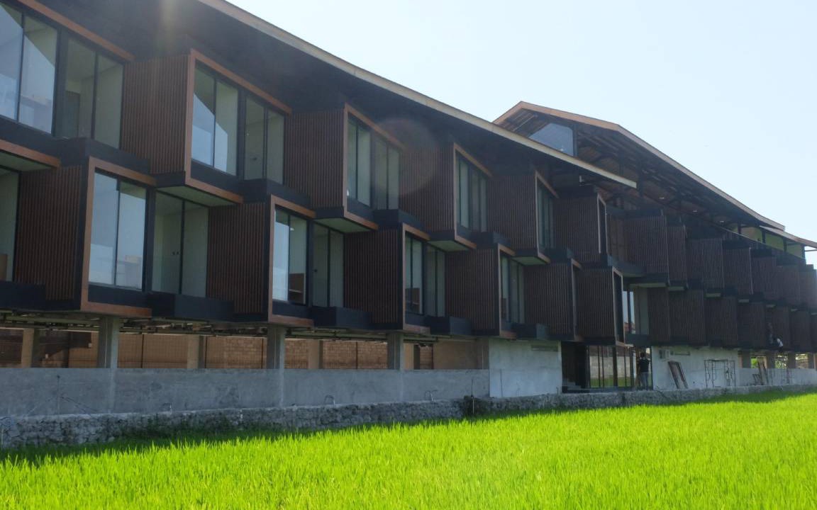 Photo of Buildings in Padangsambian Klod